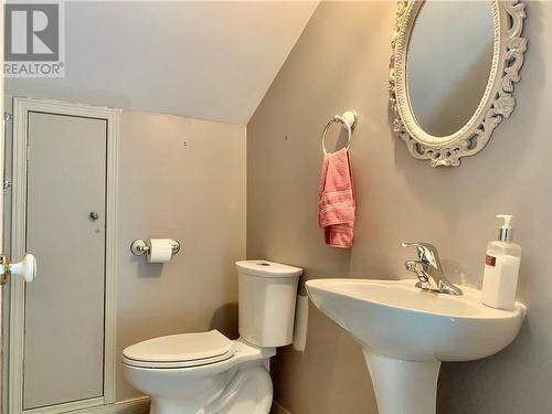 273 Square Bay Road, Spring Bay, ON - Indoor Photo Showing Bathroom