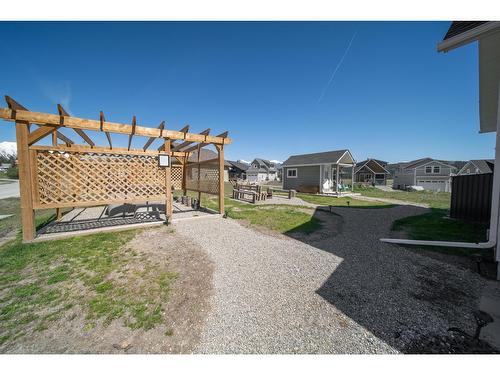 18 - 6324 Laurier Avenue, Wardner, BC - Outdoor