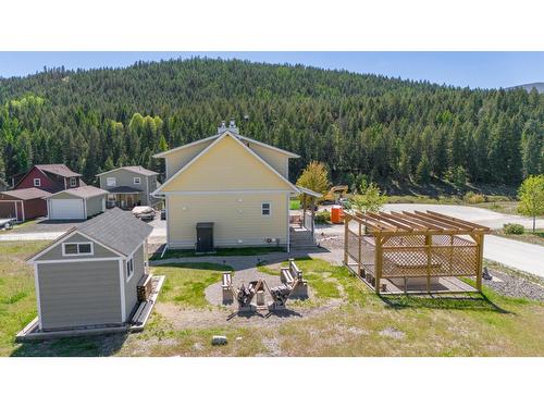 18 - 6324 Laurier Avenue, Wardner, BC - Outdoor