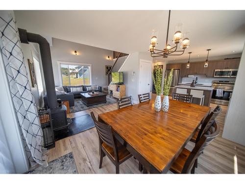 18 - 6324 Laurier Avenue, Wardner, BC - Indoor Photo Showing Dining Room