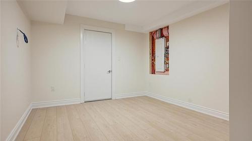 1570 Leger Way, Milton, ON - Indoor Photo Showing Other Room