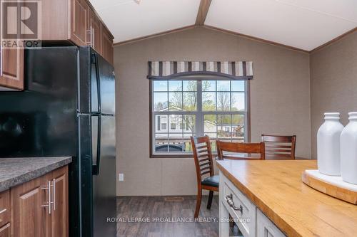 486 Cty Rd 18 - 8 Cricket Lane, Prince Edward County, ON - Indoor Photo Showing Kitchen