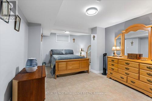 39 Northumberland Boulevard, Quinte West, ON - Indoor Photo Showing Bedroom