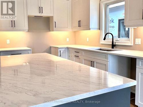 80 Homestead Drive, Niagara-On-The-Lake, ON - Indoor Photo Showing Kitchen With Upgraded Kitchen