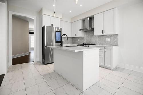 71 Lillian Way, Caledonia, ON - Indoor Photo Showing Kitchen With Stainless Steel Kitchen With Upgraded Kitchen