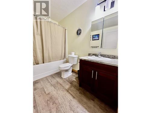2304 Chilcotin 20 Highway, Williams Lake, BC - Indoor Photo Showing Bathroom