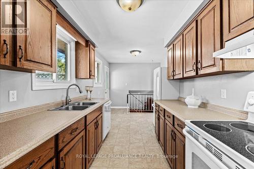 291 Herchimer Avenue E, Belleville, ON - Indoor Photo Showing Kitchen With Double Sink
