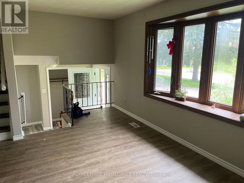 1045 Ward Street, Smith-Ennismore-Lakefield, ON - Indoor Photo Showing Other Room