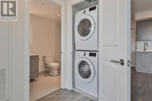 524 - 2301 Danforth Avenue, Toronto, ON - Indoor Photo Showing Laundry Room