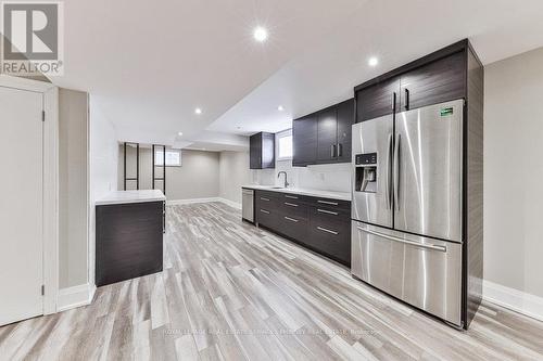 2068 Mississauga Road, Mississauga, ON - Indoor Photo Showing Kitchen With Stainless Steel Kitchen