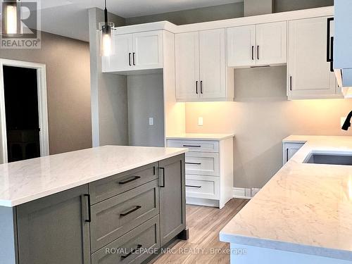 82 Homestead Drive, Niagara-On-The-Lake, ON - Indoor Photo Showing Kitchen