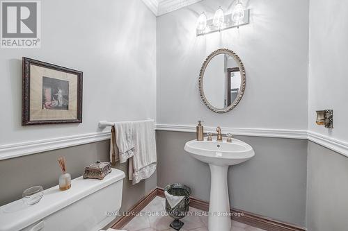13 Roosevelt Drive, Richmond Hill, ON - Indoor Photo Showing Bathroom