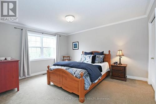 3 Cranberry Lane, Aurora, ON - Indoor Photo Showing Bedroom