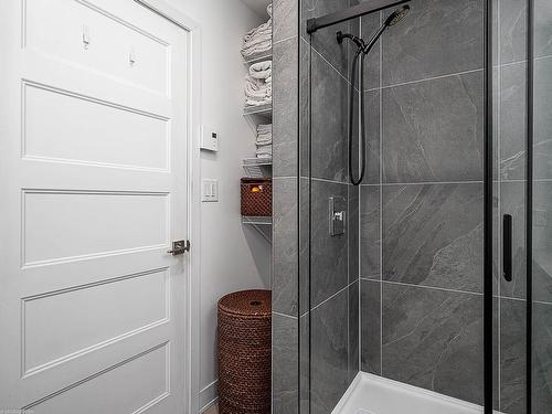 Bathroom - 102-7170 Rue Clark, Montréal (Rosemont/La Petite-Patrie), QC - Indoor Photo Showing Bathroom
