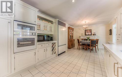 340 Marlowe Drive, Waterloo, ON - Indoor Photo Showing Kitchen