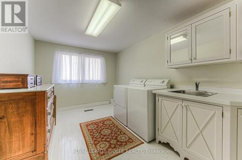 340 Marlowe Drive, Waterloo, ON - Indoor Photo Showing Laundry Room