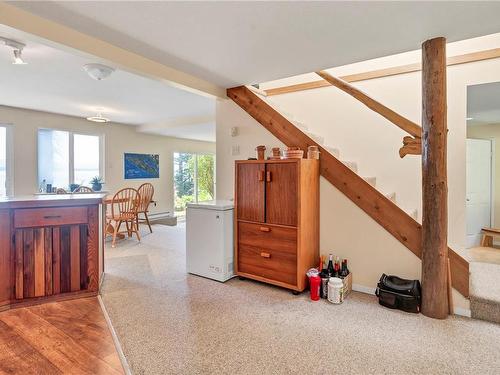 350 Sutil Rd, Quadra Island, BC - Indoor Photo Showing Other Room