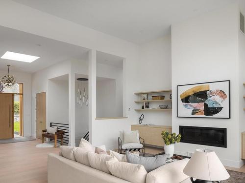 1084 Maple Rd, North Saanich, BC - Indoor Photo Showing Living Room With Fireplace