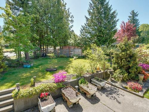 112 Crescent Rd West, Qualicum Beach, BC - Outdoor