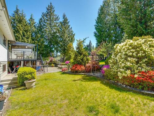 112 Crescent Rd West, Qualicum Beach, BC - Outdoor