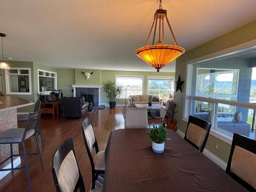 1491 Pine Cres, Kamloops, BC - Indoor Photo Showing Dining Room
