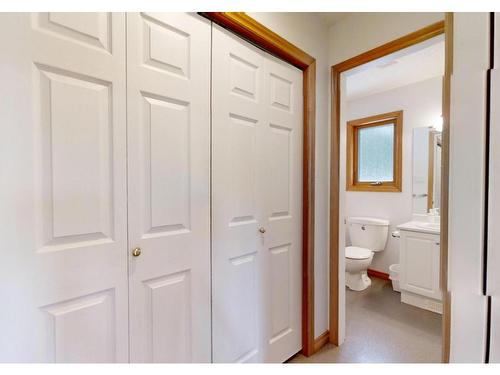 5812 Beech Road, Merritt, BC - Indoor Photo Showing Bathroom