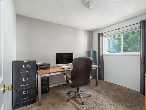 309 Roland Rd, Ladysmith, BC - Indoor Photo Showing Office