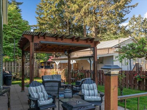 309 Roland Rd, Ladysmith, BC - Outdoor With Deck Patio Veranda