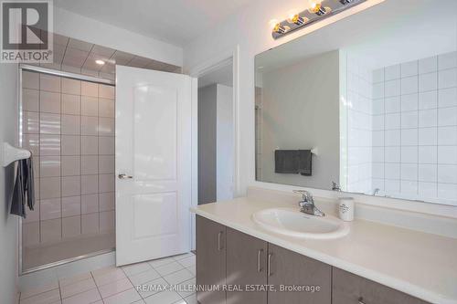 11811 Tenth Line, Whitchurch-Stouffville, ON - Indoor Photo Showing Bathroom