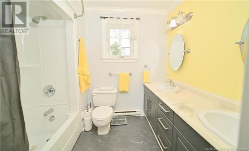 4 Sunview Lane, Wuhrs Beach, NB - Indoor Photo Showing Bathroom