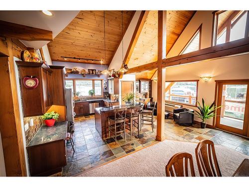 7924 Balfour Wharf Road, Nelson, BC - Indoor