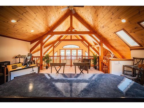 7924 Balfour Wharf Road, Nelson, BC - Indoor