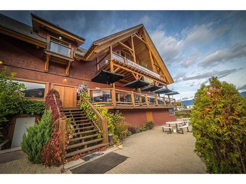 7924 Balfour Wharf Road, Nelson, BC - Outdoor