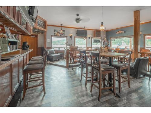 7924 Balfour Wharf Road, Nelson, BC - Indoor Photo Showing Dining Room