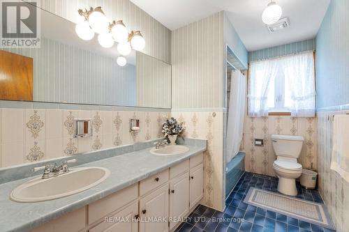 94 Pemberton Avenue, Toronto (Newtonbrook East), ON - Indoor Photo Showing Bathroom