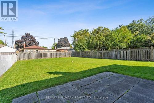 94 Pemberton Avenue, Toronto (Newtonbrook East), ON - Outdoor With Backyard