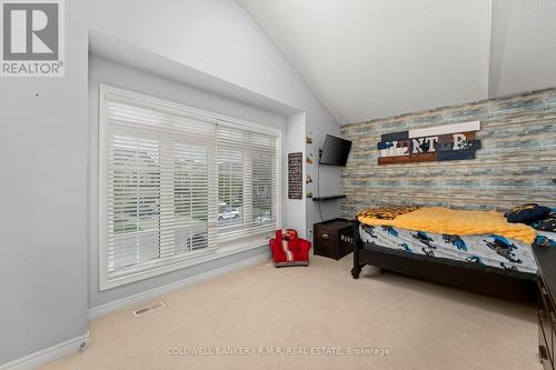 123 Southfield Avenue, Clarington, ON - Indoor Photo Showing Other Room