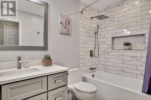 117 O'Reilly Lane, Kawartha Lakes, ON - Indoor Photo Showing Bathroom