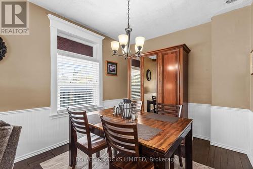 696 St. Mary'S Street, Peterborough, ON - Indoor Photo Showing Dining Room