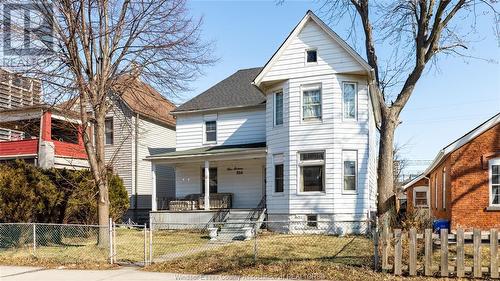 516 Dougall Avenue, Windsor, ON - Outdoor With Deck Patio Veranda With Facade