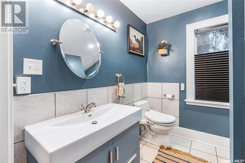 710 University Drive, Saskatoon, SK - Indoor Photo Showing Bathroom