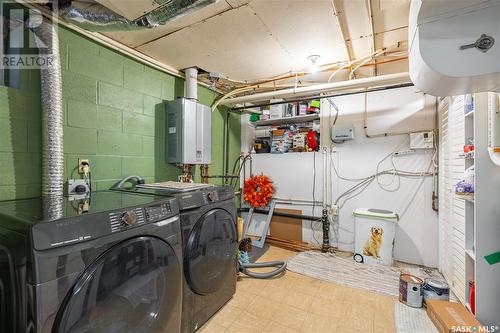 710 University Drive, Saskatoon, SK - Indoor Photo Showing Laundry Room
