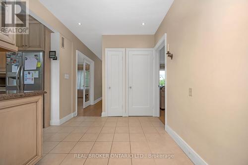 2317 Lakeshore Road, Burlington, ON - Indoor Photo Showing Other Room