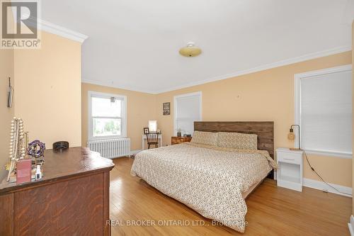 2317 Lakeshore Road, Burlington (Brant), ON - Indoor Photo Showing Bedroom