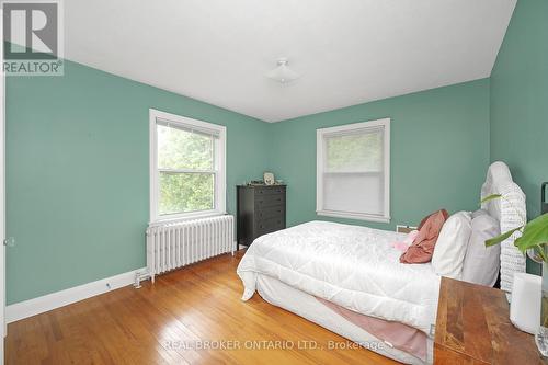 2317 Lakeshore Road, Burlington, ON - Indoor Photo Showing Bedroom