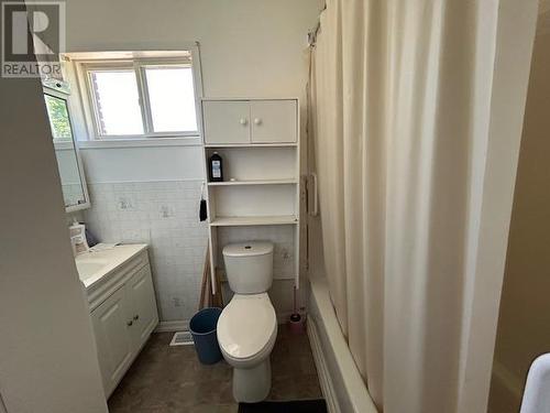 27 Chiblow St, Blind River, ON - Indoor Photo Showing Bathroom