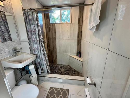 57 Sunset Drive, Ditch Lake, MB - Indoor Photo Showing Bathroom