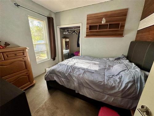 57 Sunset Drive, Ditch Lake, MB - Indoor Photo Showing Bedroom