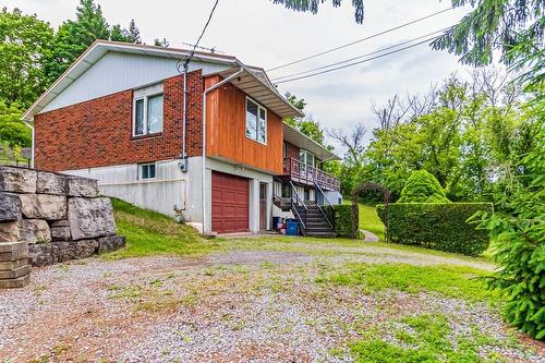 640 Governors Road, Dundas, ON - Outdoor With Exterior