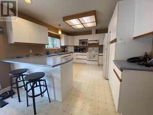 3657 Balsam Avenue, Terrace, BC - Indoor Photo Showing Kitchen